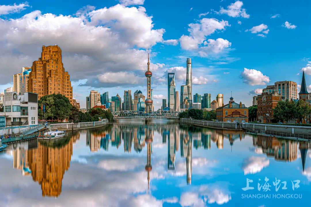 未来视角下的新澳门十码中特期期准与2025年正版资料，思考与行动的交汇点