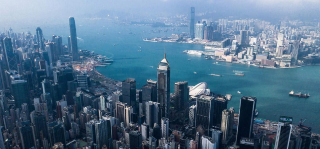 澳门与香港2025，新时代的免费经济与风控策略