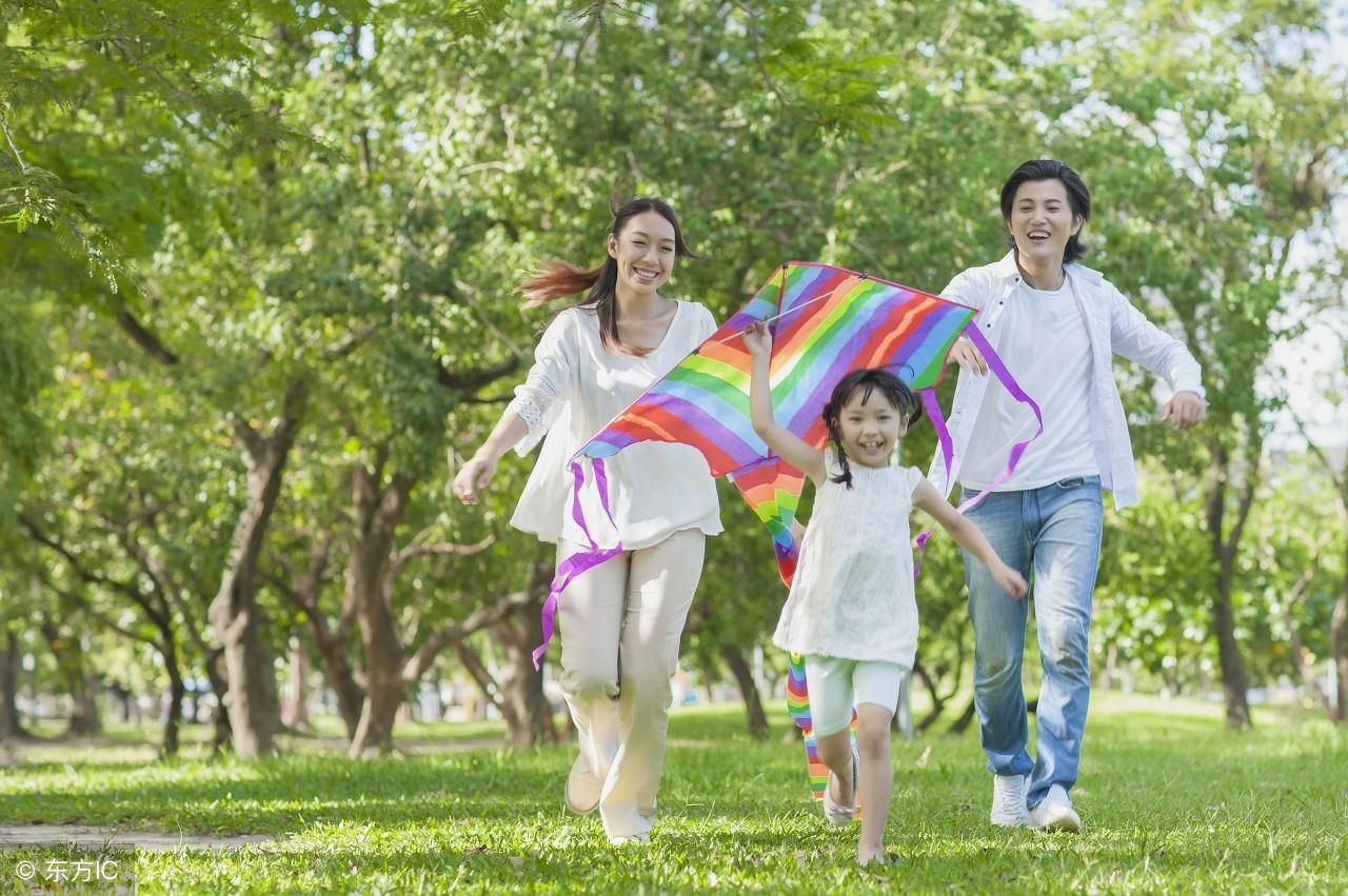 新奥与香港天天开奖资料大全600tKm，巩固解答、专家解析与落实，坚决抵制欺诈的假诱导旗帜