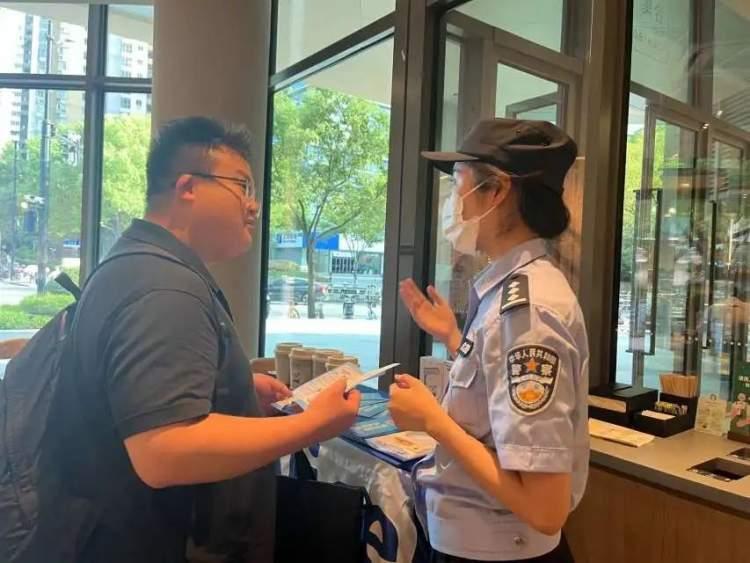 揭露777888管家婆精准四肖或2025全年资料免費大全，警惕欺诈套路的危害