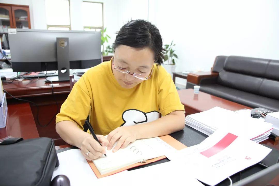 继续前行，倾听与行动的交响曲